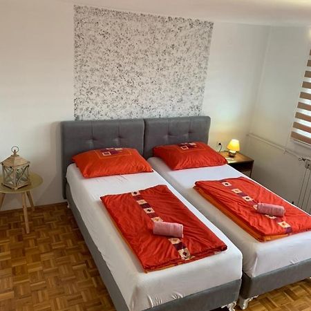 Guest House Husejn Dubrave Gornje Esterno foto